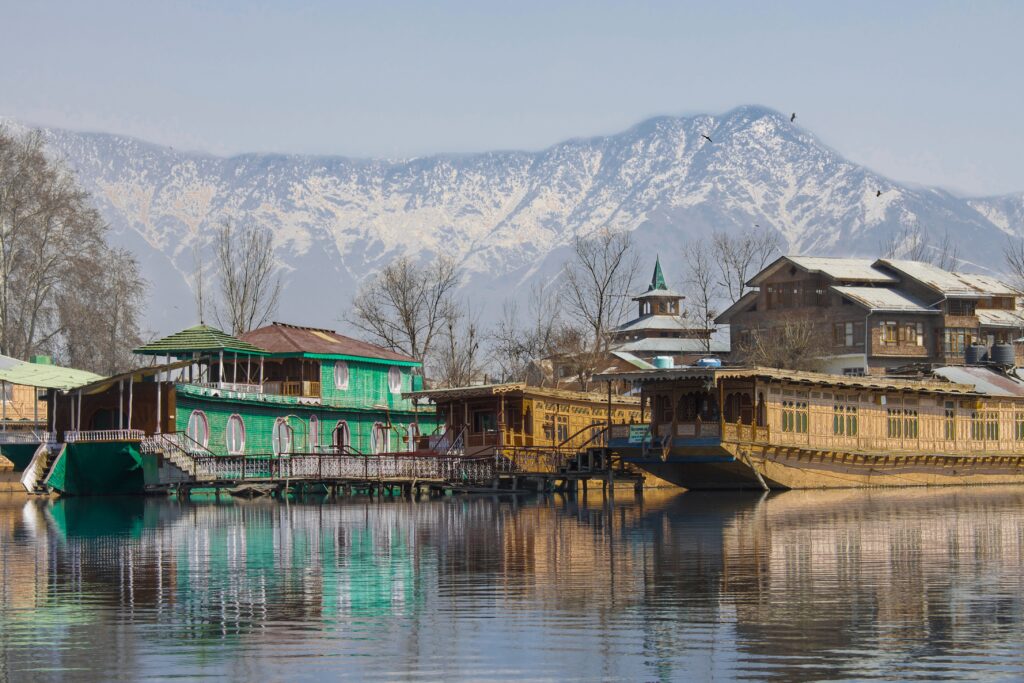 Best time to visit Kashmir Jammu_and_Kashmir_xplro