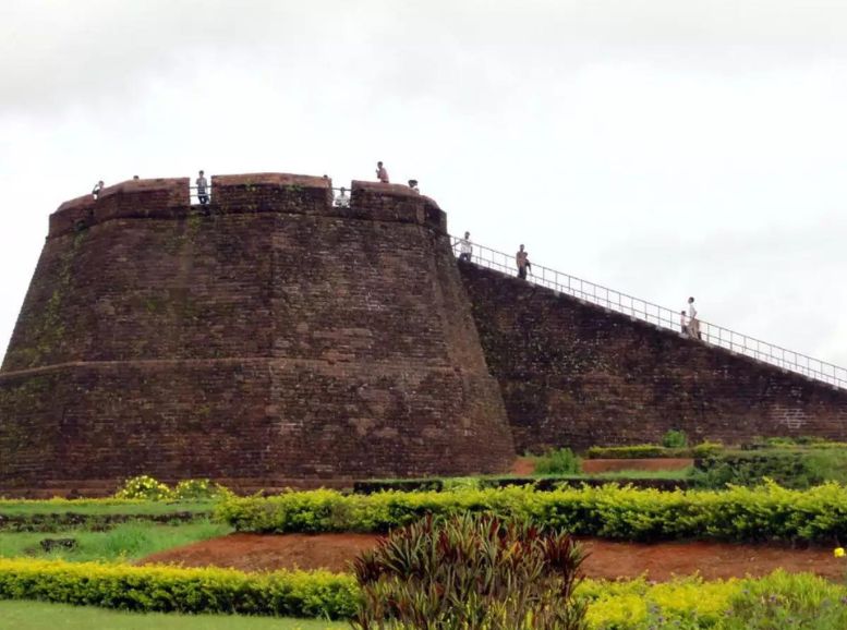 Bekal Fort Places to visit in Kerala