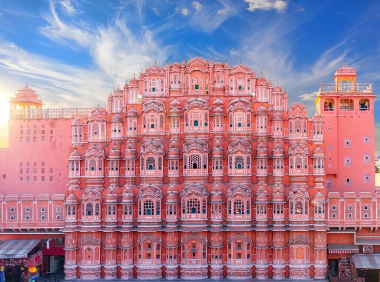 Hawa Mahal Jaipur's Spectacular Fusion of Beauty and History