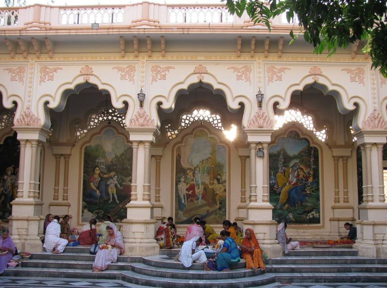 Radha Vallabh Temple, Vrindavan, Xplro