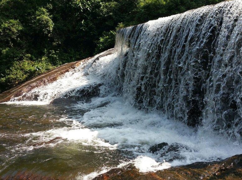 Kovai Kutralam Falls, Coimbatore, Xplro