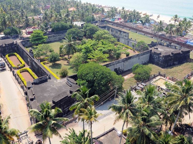 Anjengo Fort, Kerala, Xplro