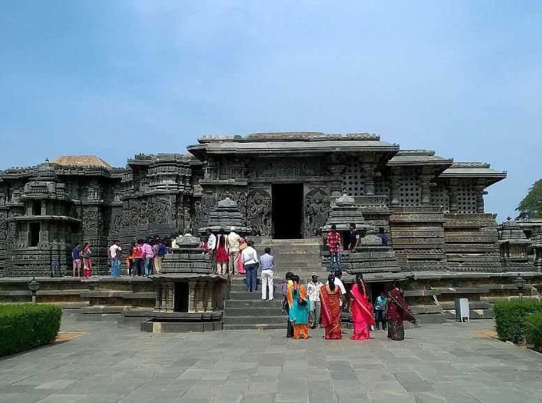 Hoysaleswara Temple Halebidu and Belur, Xplro