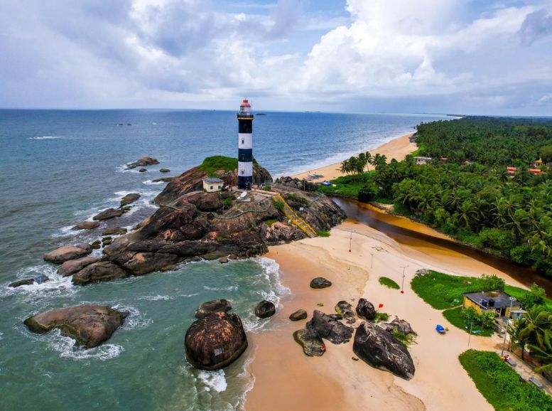 Kaup Beach and Lighthouse Udupi, Karnataka, Xplro