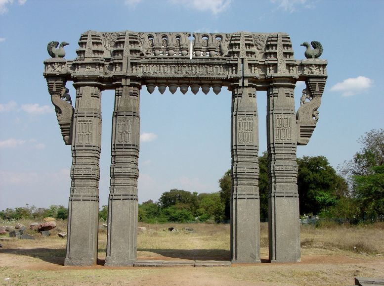 Kakatiya Kala Thoranam Arch, Telangana, Xplro