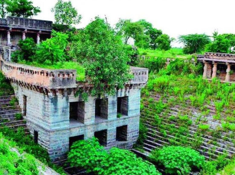 The Stepwell Bhongir Fort, Xplro, Telangana
