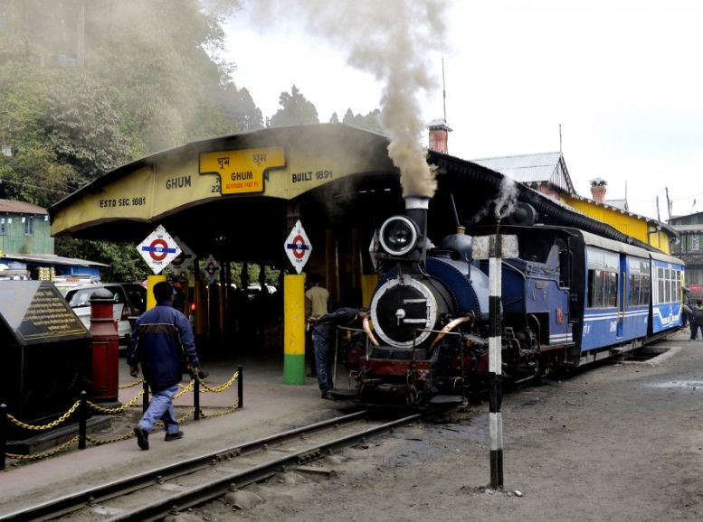 Ghum Railway Station Darjeeling Himalayan Railway, Xplro, West Bengal