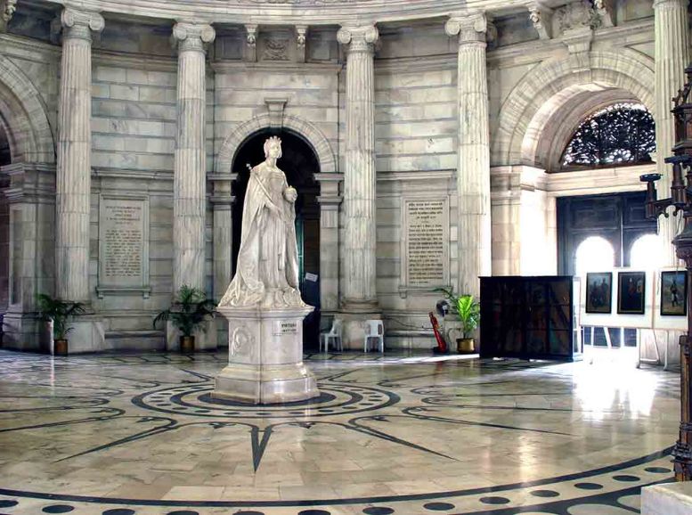 Statue of Queen Victoria, Xplro, West Bengal