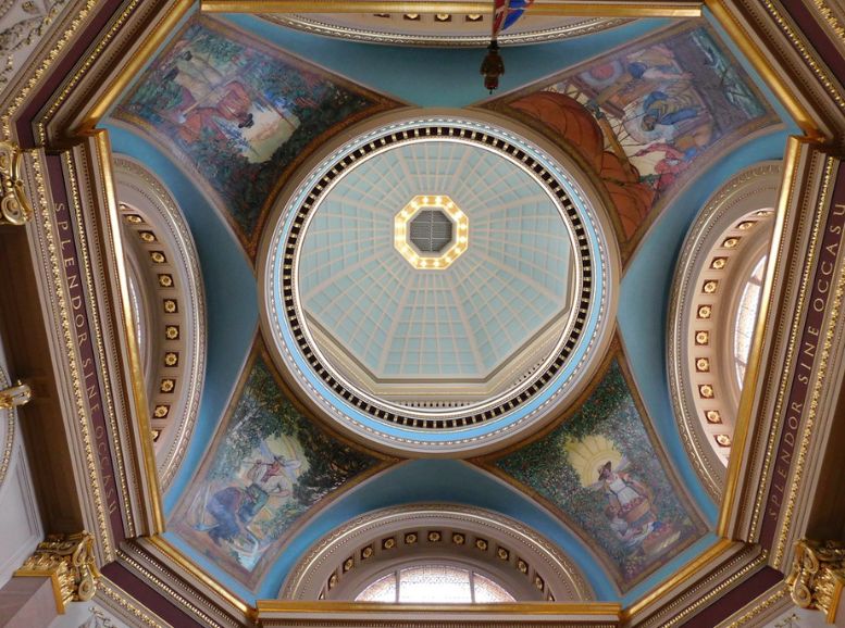 Dome and Rotunda Victoria Memorial, Xplro, West Bengal