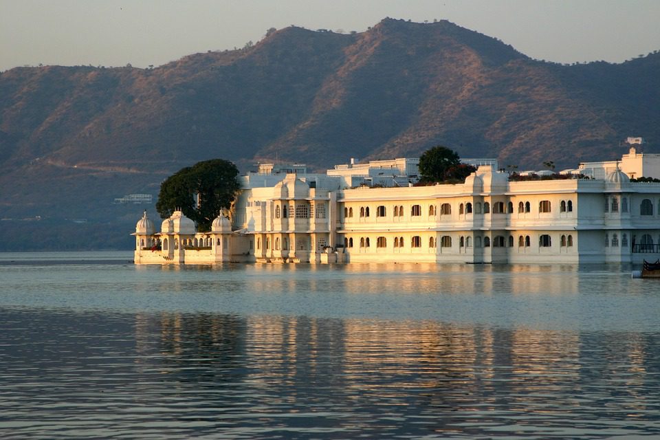 Guided Udaipur Lake Tour Itinerary