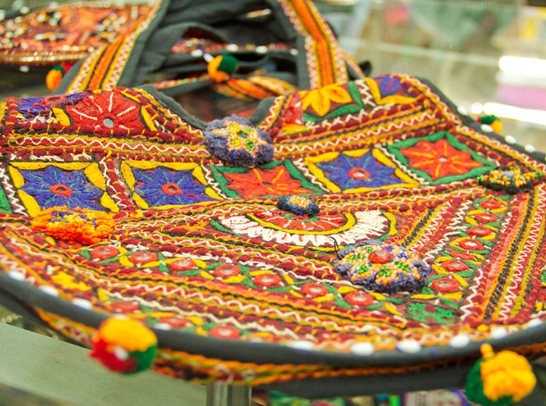 Embroideries and Handicrafts Calico Museum,xplro