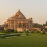 swaminarayan-temple-discover-the-divine-of-ahmadabad