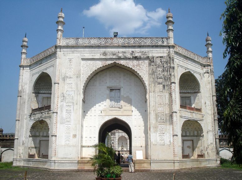 The Entrance Gate, Bibi Ka Maqbara Mumbai, Xplro
