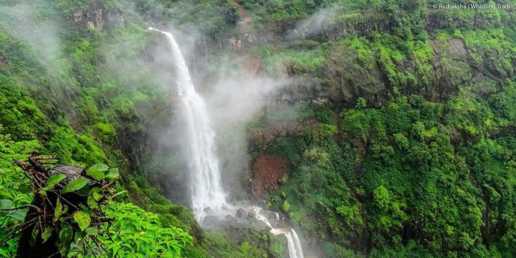 Lingmala Waterfall Maharashtra, Xplro