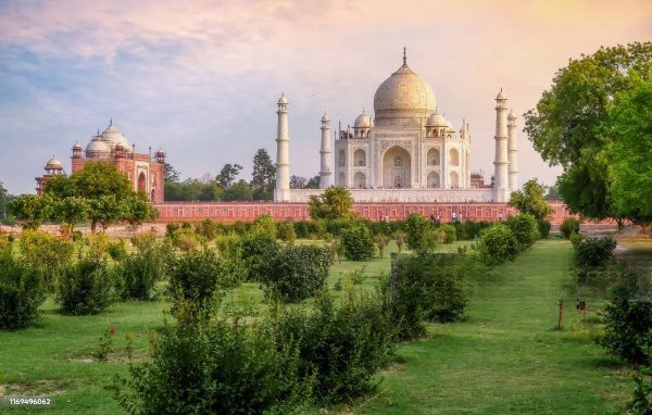 Unveil the 10 Best Travel Experiences in India: An Unforgettable Journey of a Lifetime  Taj Mahal