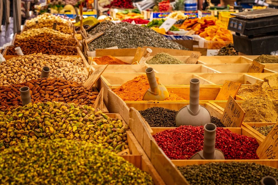 How to experience local markets in India