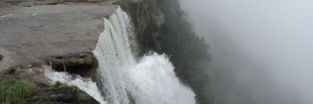 seven sister falls meghalaya, Xplro