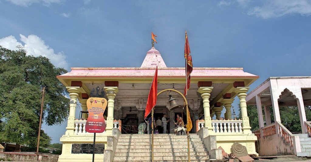 Kal Bhairav Temple, Ujjain, Xplro