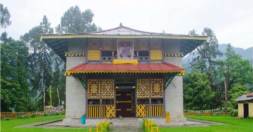 Dubdi Monastery  Throne, Xplro