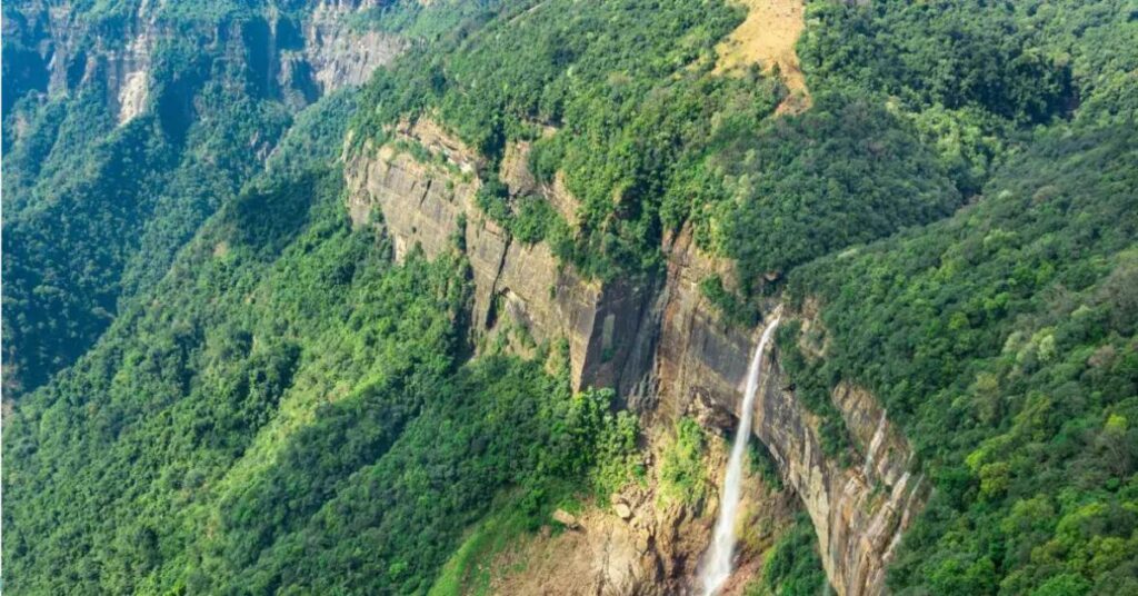 Nohkalikai Falls, Seven Sisters Falls, meghalaya, Xplro