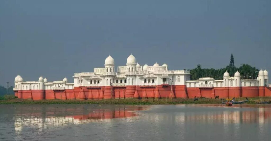 neermahal palace tripura, Xplro