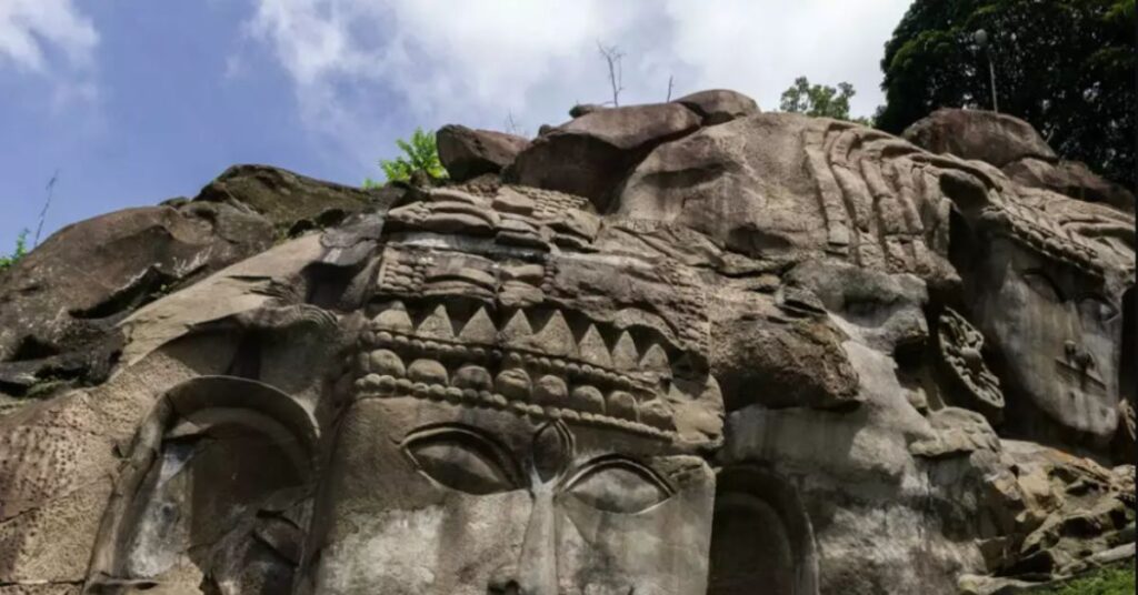 Rock-Cut Sculptures Unakoti, Xplro