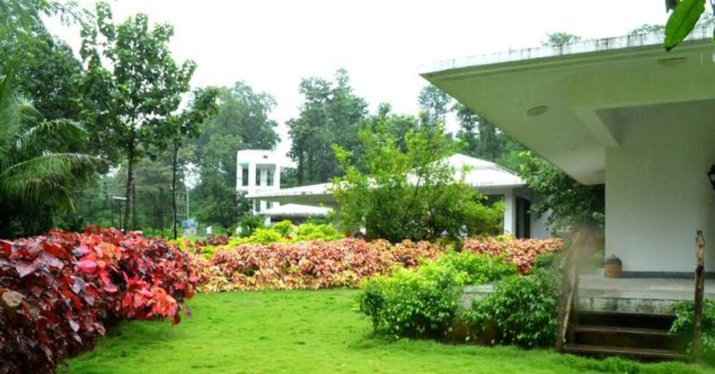 Bindrabin Temple Gardens, dadra and nagar haveli, Xplro