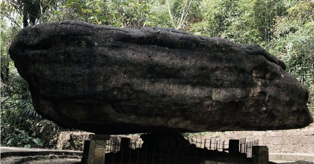 Balancing Rock Mawlynnong meghalaya, Xplro