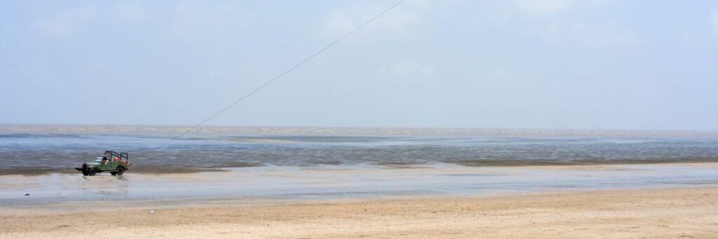 Jampore Beach, Daman and Diu, Xplro