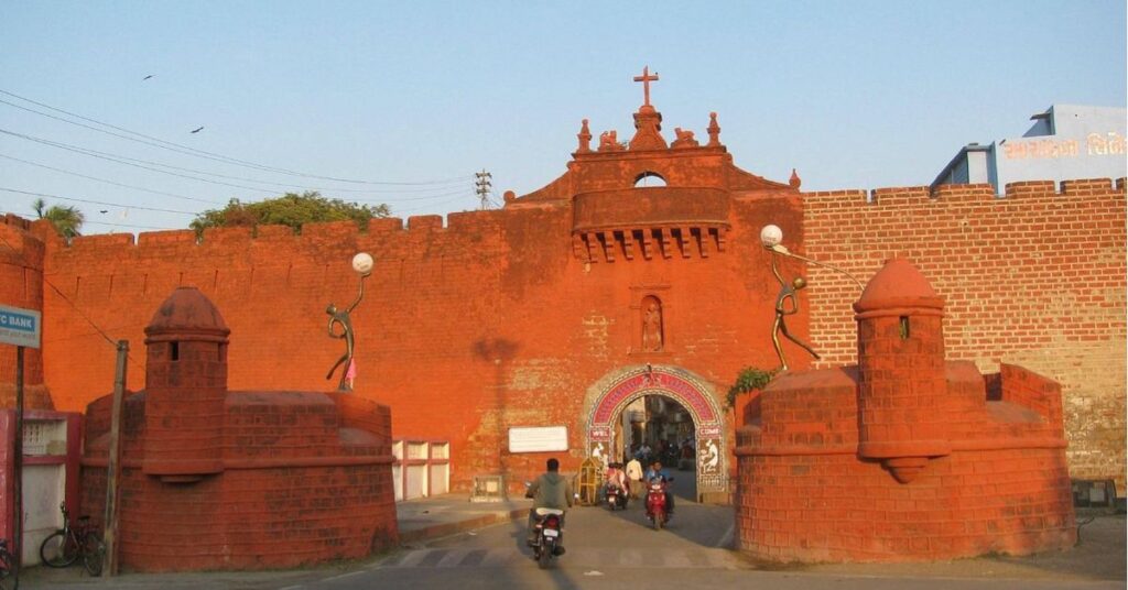 Zampa Gateway, diu daman, Xplro