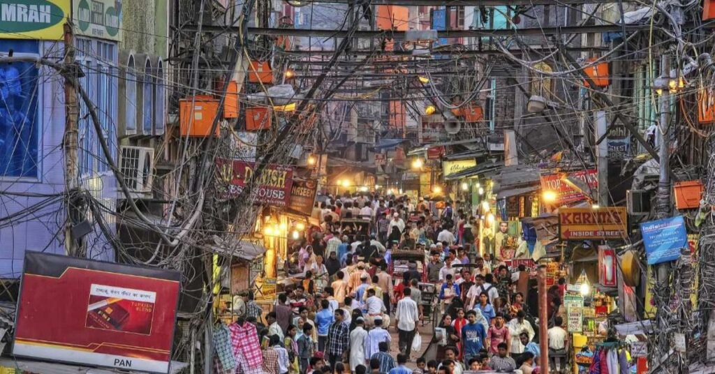 Discover 7 Best Shopping Destinations in India: Unleash an Unforgettable Retail Adventure Chandni Chowk, delhi, Xplro