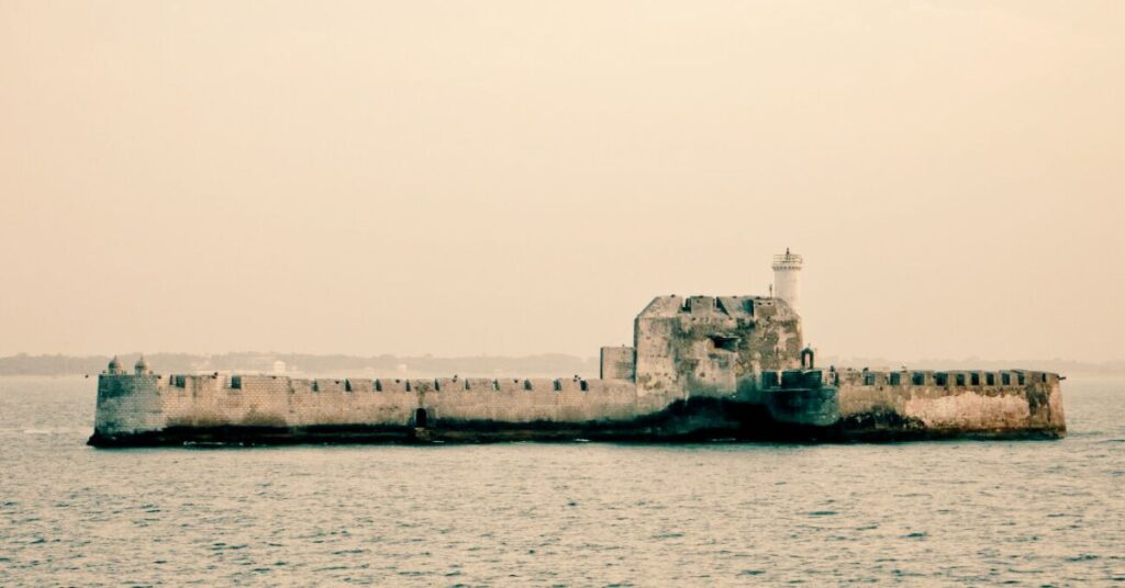 Historical Significance, Fortim-do-Mar daman and diu, Xplro