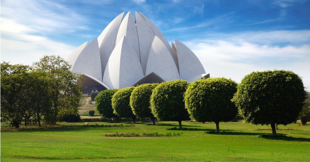 Gardens, Lotus Temple, Delhi, Xplro