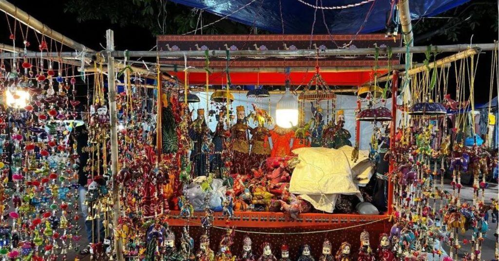 Handicraft Stalls, Dilli Haat, Xplro