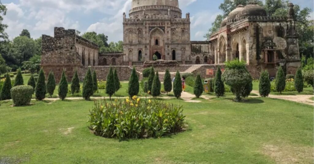 Lodhi Gardens, Delhi, Xplro