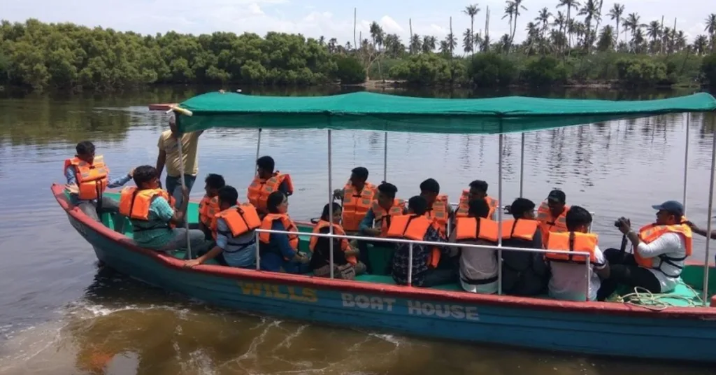 Scenic Boat Ride, Paradise Beach Puducherry, Xplro