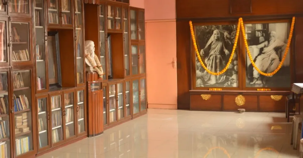 Sri Aurobindo Ashram Library, Puducherry, Xplro