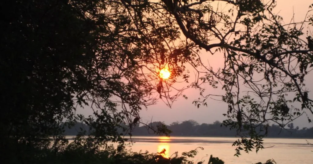 Sunset Views, Ousteri Lake, Puducherry, Xplro