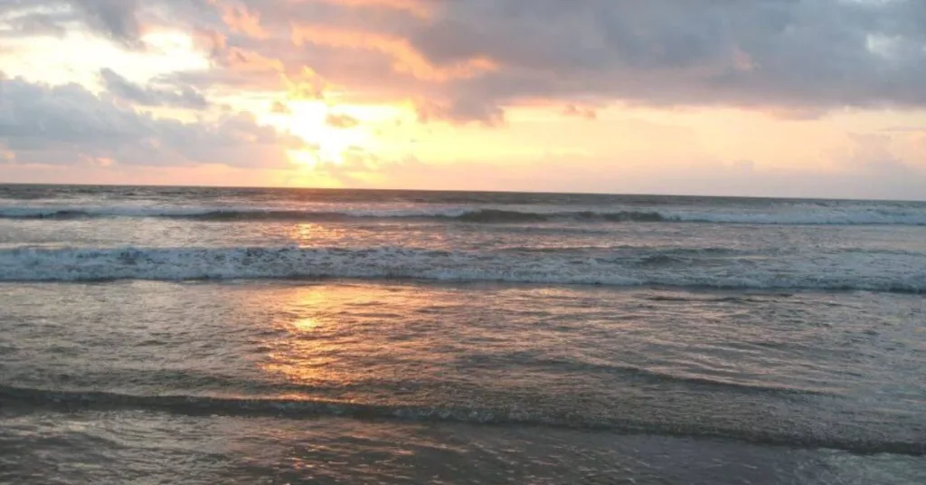 Sunset Views, Varca Beach, Xplro