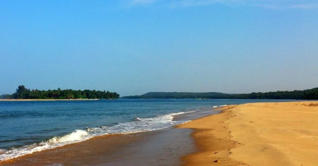 Tarkarli Beach, Xplro