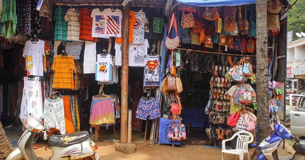 Calangute Beach, Shopping and Markets, Xplro