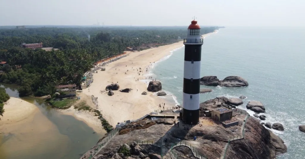 kaup beach lighthouse, Xplro