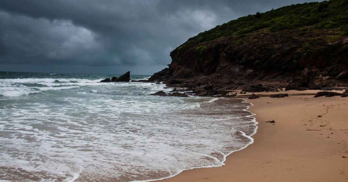 yarada beach, Xplro