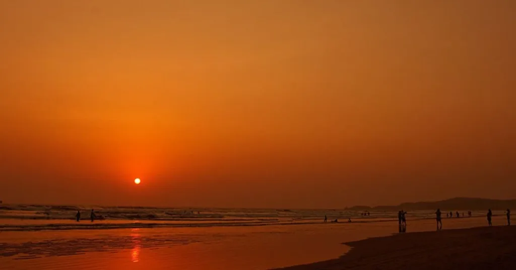 Murud Beach Sunset Views, Xplro