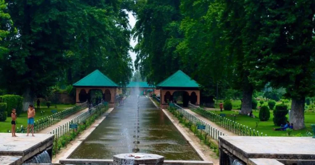 Shalimar Bagh Jammu and Kashmir, Xplro