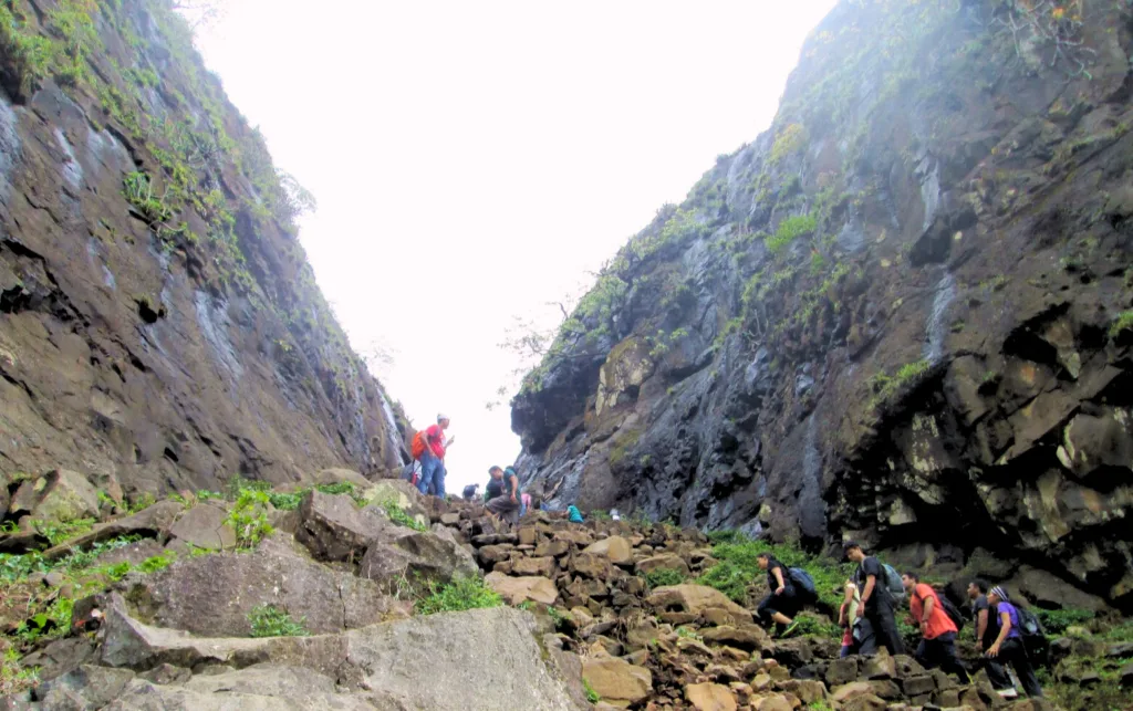 Incredible Anjaneri Mountain Trek: 8 Unmissable Highlights of a Spiritual and Scenic Adventure