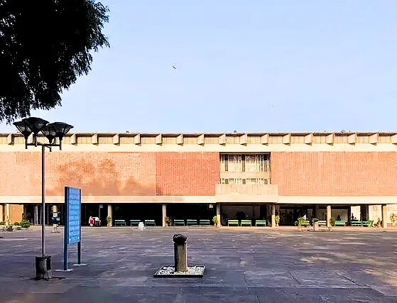 Architecture of Chandigarh City: Discover 8 Marvels of Modern Urban Design