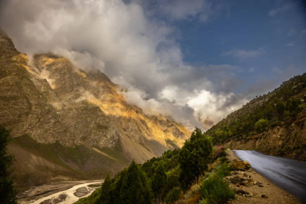 Best Destinations in Himachal: Top 10 Adventure Spots for Your Next Journey