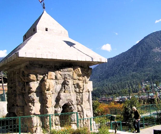 Top 10 Attractions in Pahalgam: A Nature Lover's Paradise for an Unforgettable Experience