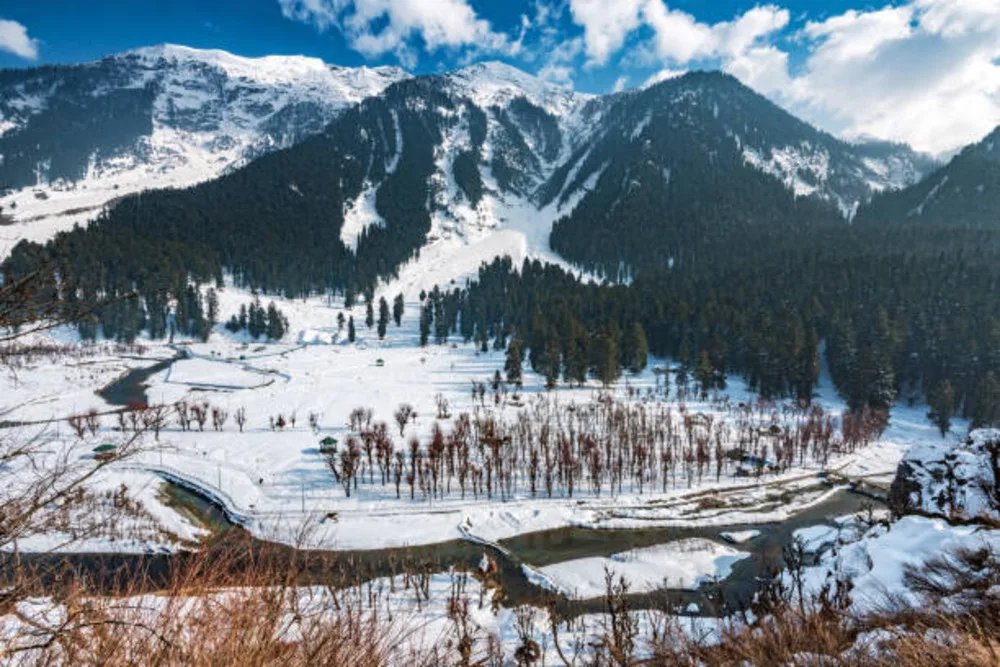 Top 8 Attractions in Pahalgam: A Nature Lover’s Paradise for an Unforgettable Experience